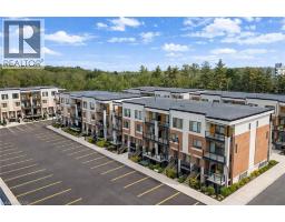 25 ISHERWOOD Avenue UnitNo. 87 - 33