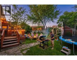 24 BRIAR KNOLL Place - 33