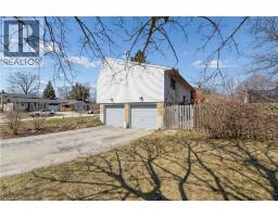 24 BRIAR KNOLL Place - 44