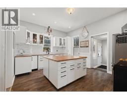 290 TURNBERRY Street - 10