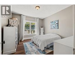 290 TURNBERRY Street - 19