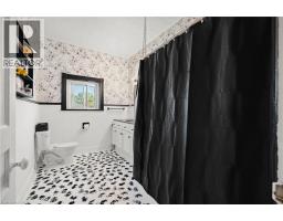 290 TURNBERRY Street - 25