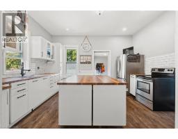 290 TURNBERRY Street - 9