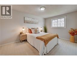 33 CARLYLE Place - 11