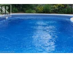 33 CARLYLE Place - 19