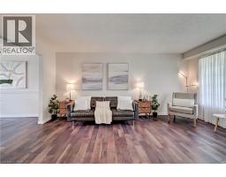 33 CARLYLE Place - 2