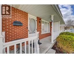 33 CARLYLE Place - 29