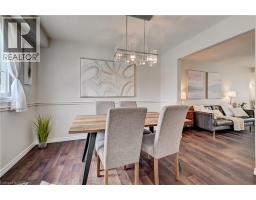 33 CARLYLE Place - 5