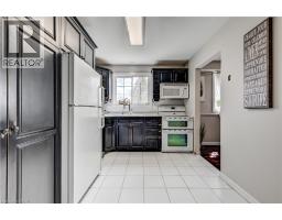 33 CARLYLE Place - 7