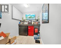 26 WILTSHIRE Drive - 31