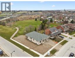 24 DAVID Street - 45