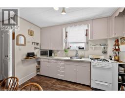 237 DELATRE Street - 12