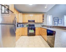 560 SPRINGWATER Drive - 7