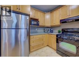 560 SPRINGWATER Drive - 8