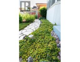 85 BURLINGTON Drive - 41