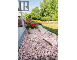 85 BURLINGTON Drive - 42