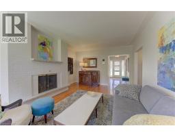 182 RIPPLEWOOD Crescent - 11