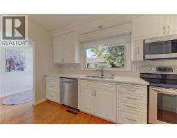 182 RIPPLEWOOD Crescent - 16