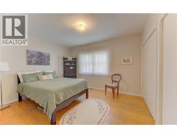 182 RIPPLEWOOD Crescent - 32