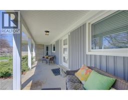 182 RIPPLEWOOD Crescent - 4