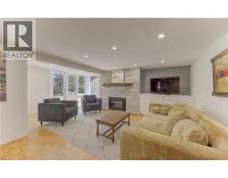 182 RIPPLEWOOD Crescent - 41