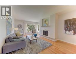 182 RIPPLEWOOD Crescent - 9