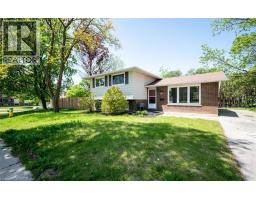 152 MACGREGOR Crescent - 3