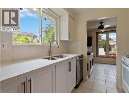 6 EQUESTRIAN Court - 10