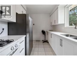 6 EQUESTRIAN Court - 12