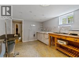 6 EQUESTRIAN Court - 25