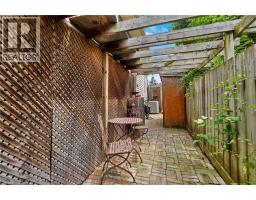 6 EQUESTRIAN Court - 26