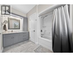 25 MACVILLE Avenue - 28