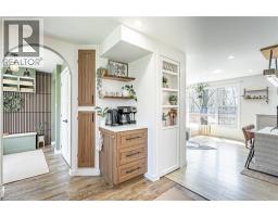 23 DOVER Street - 11