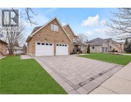 579 PARADISE Crescent - 2