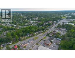 11 ELIZABETH Road - 10