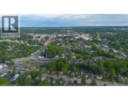 11 ELIZABETH Road - 11