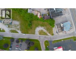 11 ELIZABETH Road - 15