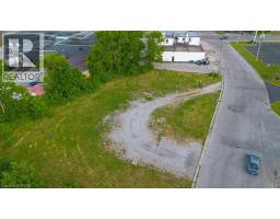 11 ELIZABETH Road - 18