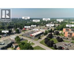 11 ELIZABETH Road - 19