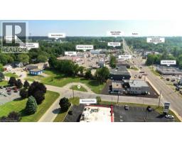 11 ELIZABETH Road - 22