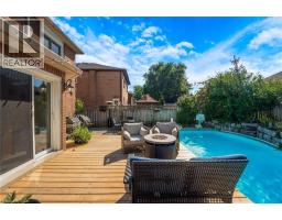 477 BURNETT Avenue - 34