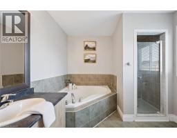 28 GRIFFITHS Avenue - 15