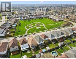 28 GRIFFITHS Avenue - 36