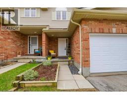 42 FALLOWFIELD Drive UnitNo. 15 - 2