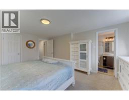 512 HIDDEN CREEK Drive - 22