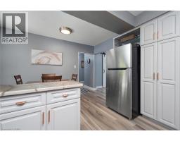 115 UPLANDS Drive - 12