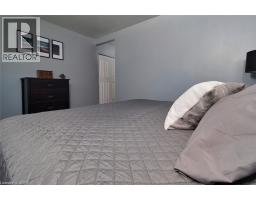 115 UPLANDS Drive - 17