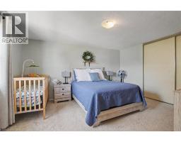 265 WILLIAMSBURG Road UnitNo. 16 - 18