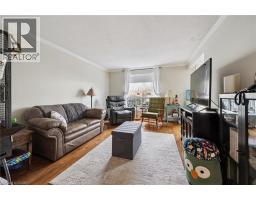 37 EDGEMERE Drive - 10