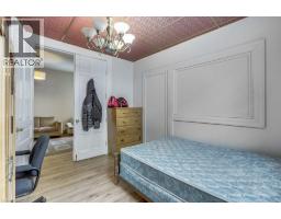 802 WATERLOO Street - 19